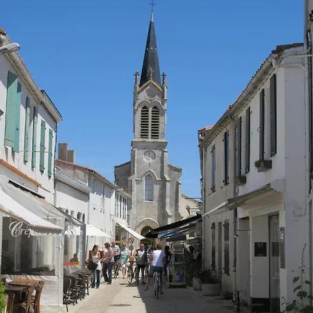 In With Golf Access Villa